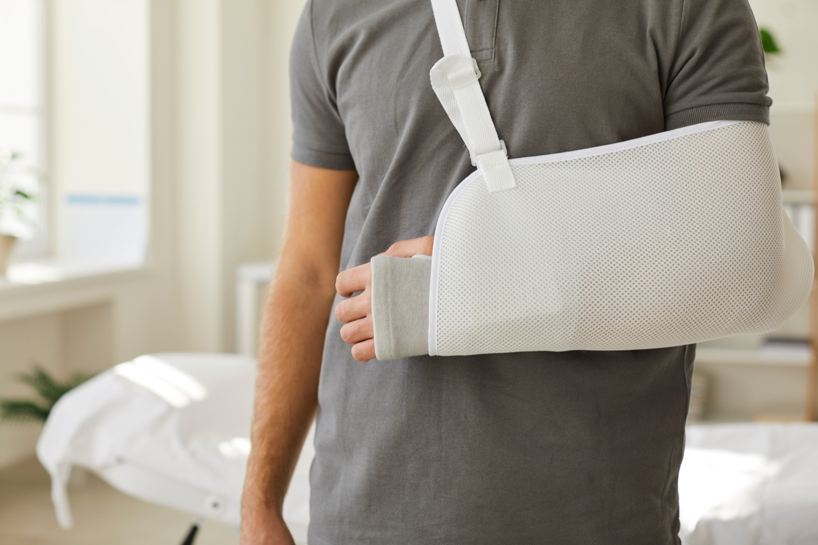 AC joint injury treatment