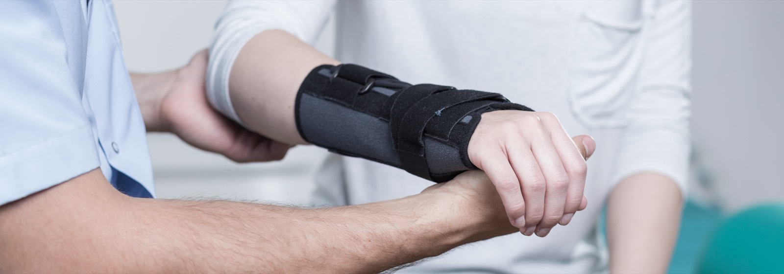 broken wrist treatment
